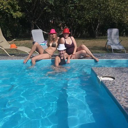 Casa Bella & Nova Hotel Palic Bagian luar foto