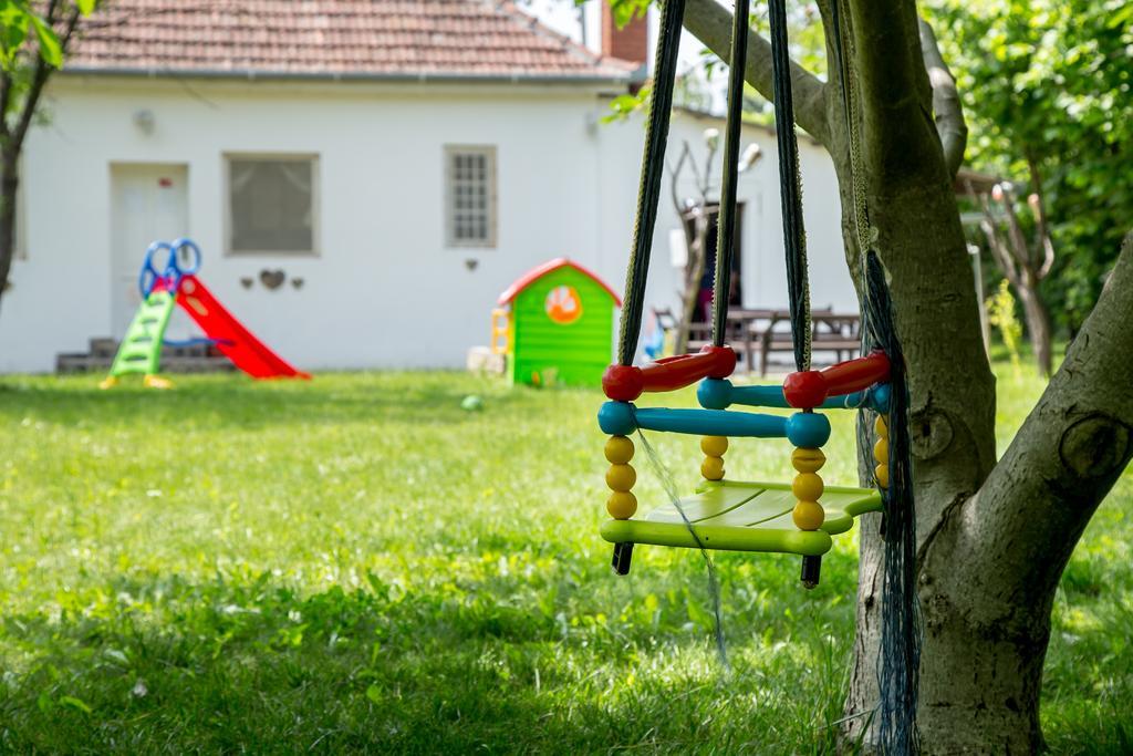 Casa Bella & Nova Hotel Palic Bagian luar foto