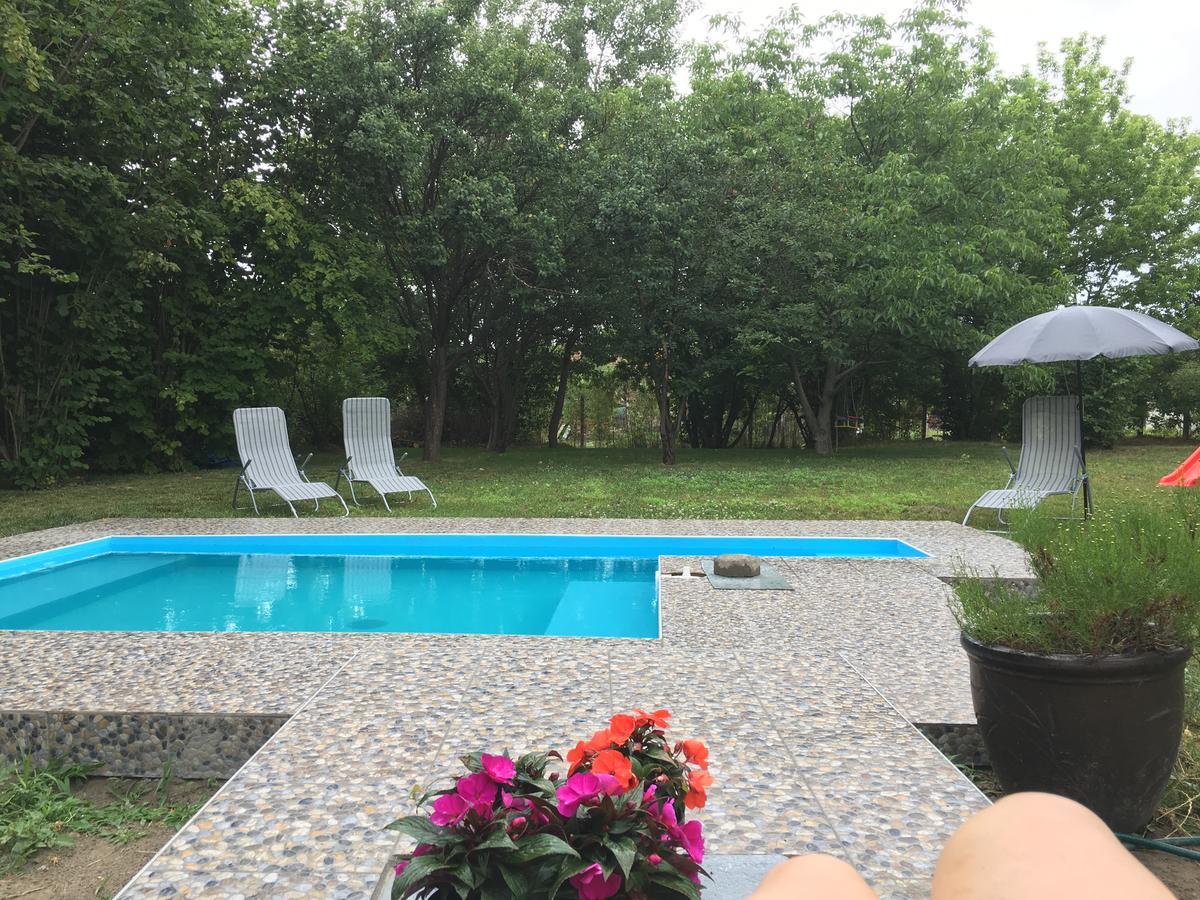 Casa Bella & Nova Hotel Palic Bagian luar foto